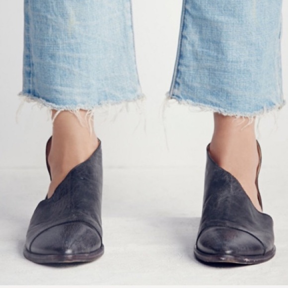 Distressed Leather FLATS Royale Black 7 8 9 10 - Picture 2 of 3